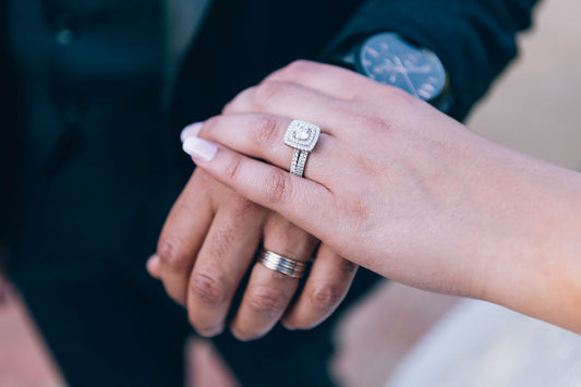 Best Alternative Engagement Rings: Essential Tips for Finding a More Unique Ring - Stunning Blue