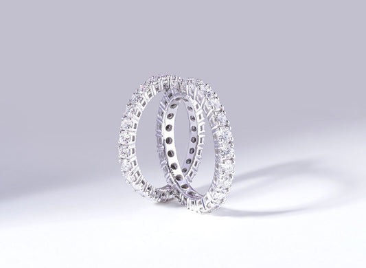 Platinum vs White Gold: Which is Better? - Stunning Blue