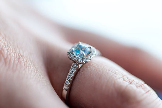 Is Aquamarine Expensive? Factors that Make this Stone Popular - Stunning Blue