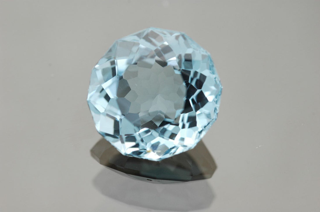 Is Topaz Expensive: Features that Make this Stone Popular - Stunning Blue