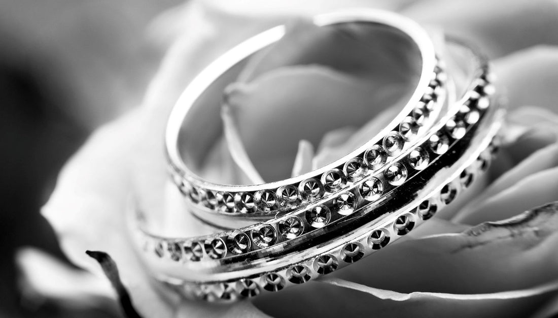 What is an Eternity Ring: What You Need to Know Before Buying - Stunning Blue