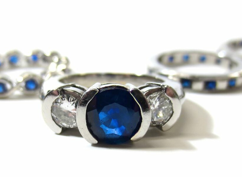 Sapphire Vs Topaz The Ultimate Guide To Spotting The Difference Stunning Blue 9493